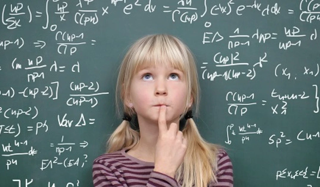 (設備轉讓)長沙灣屋邨商場持30人牌樓房補習社