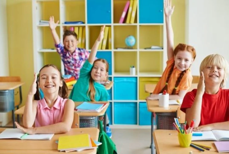  (生意轉讓) 純管理大角咀多房持賺錢持牌補習社