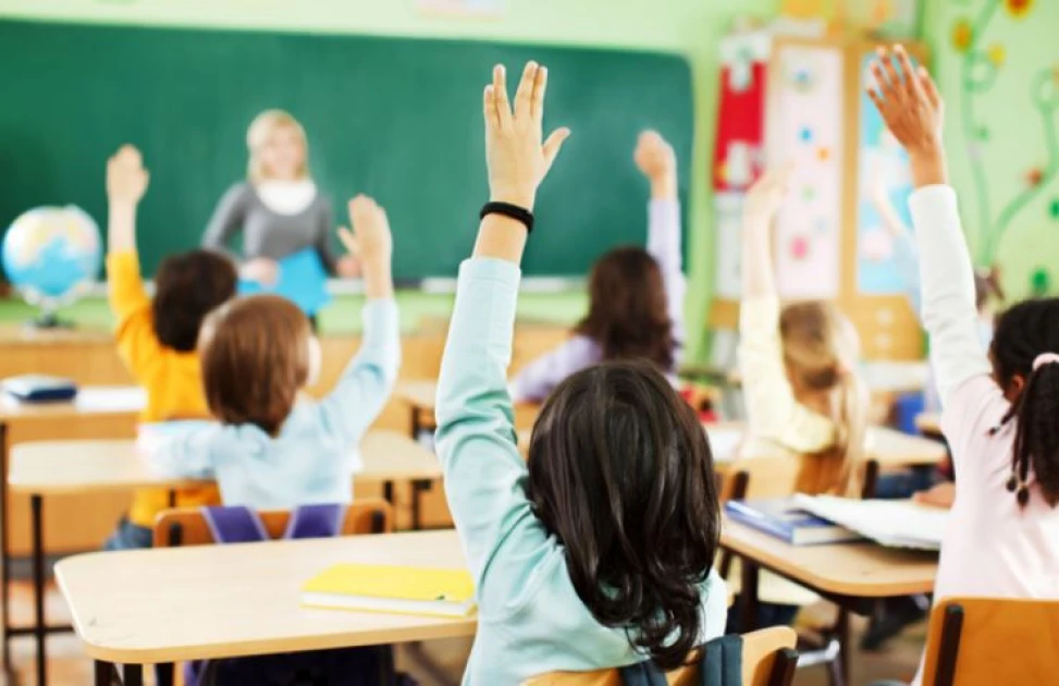 柴灣連學生賺錢補習社 