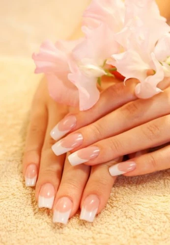  [設備轉讓] 鰂魚涌四房美容院連美甲服務 