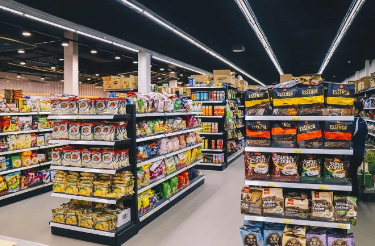  元朗小型雜貨店小型超市 