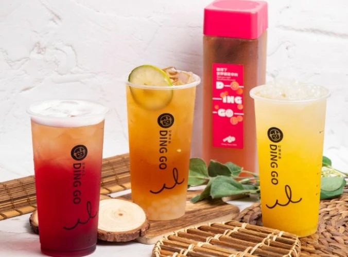  筲箕灣靚裝純管理茶飲Cafe